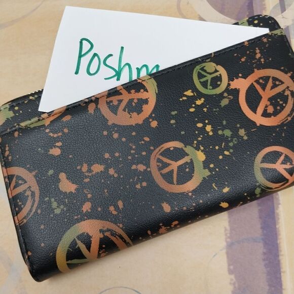 Faux leather Peace sign wallet/wristlet. - Picture 1 of 6